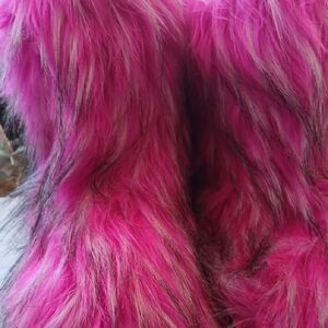 Womens Pink Faux Fur Slippers Size 10